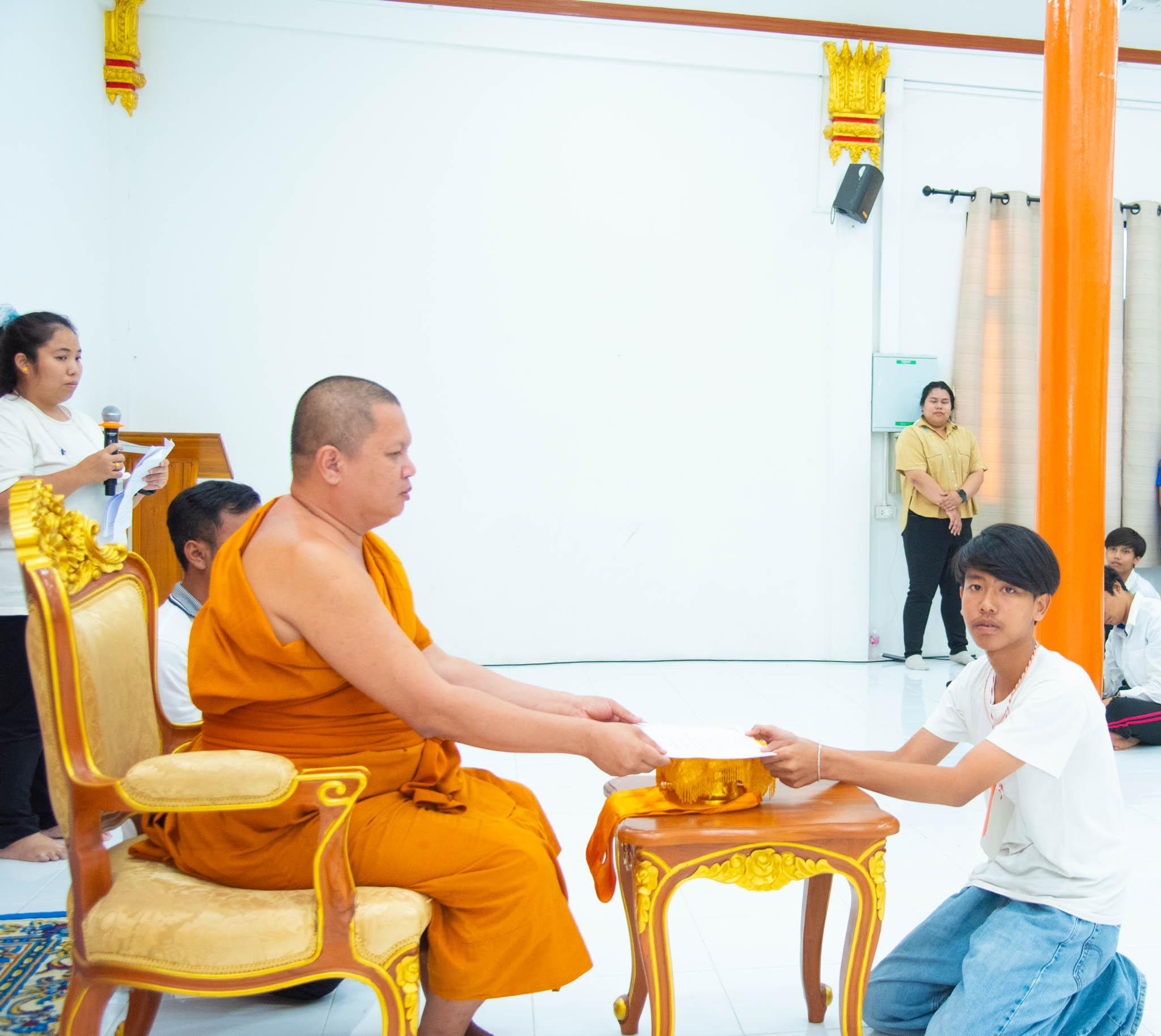 โครงการพัฒนาคุณภาพผู้เรียน ส่งเสริมคุณธรรม จริยธรรม ตามหลักศาสนา ของนักศึกษา สกร.อำเภอวังน้อย ระหว่างวันที่ 15 – 16 กรกฎาคม 2566 โดยกศน.จังหวัดพระนครศรีอยุธยา ณ วัดอินทาราม ตำบลหัวรอ อำเภอพระนครศรีอยุธยา จังหวัดพระนครศรีอยุธยา